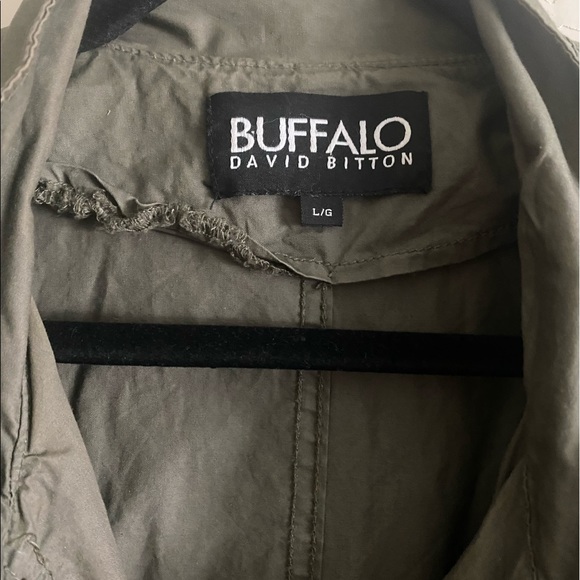 Light Jacket - Picture 4 of 5